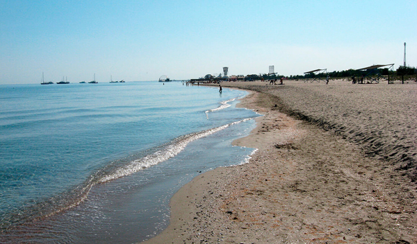 Отдых в Крыму на песчаном пляже - Поповка