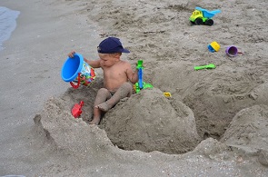 Песчаные пляжи Поповки для отдыха с детьми